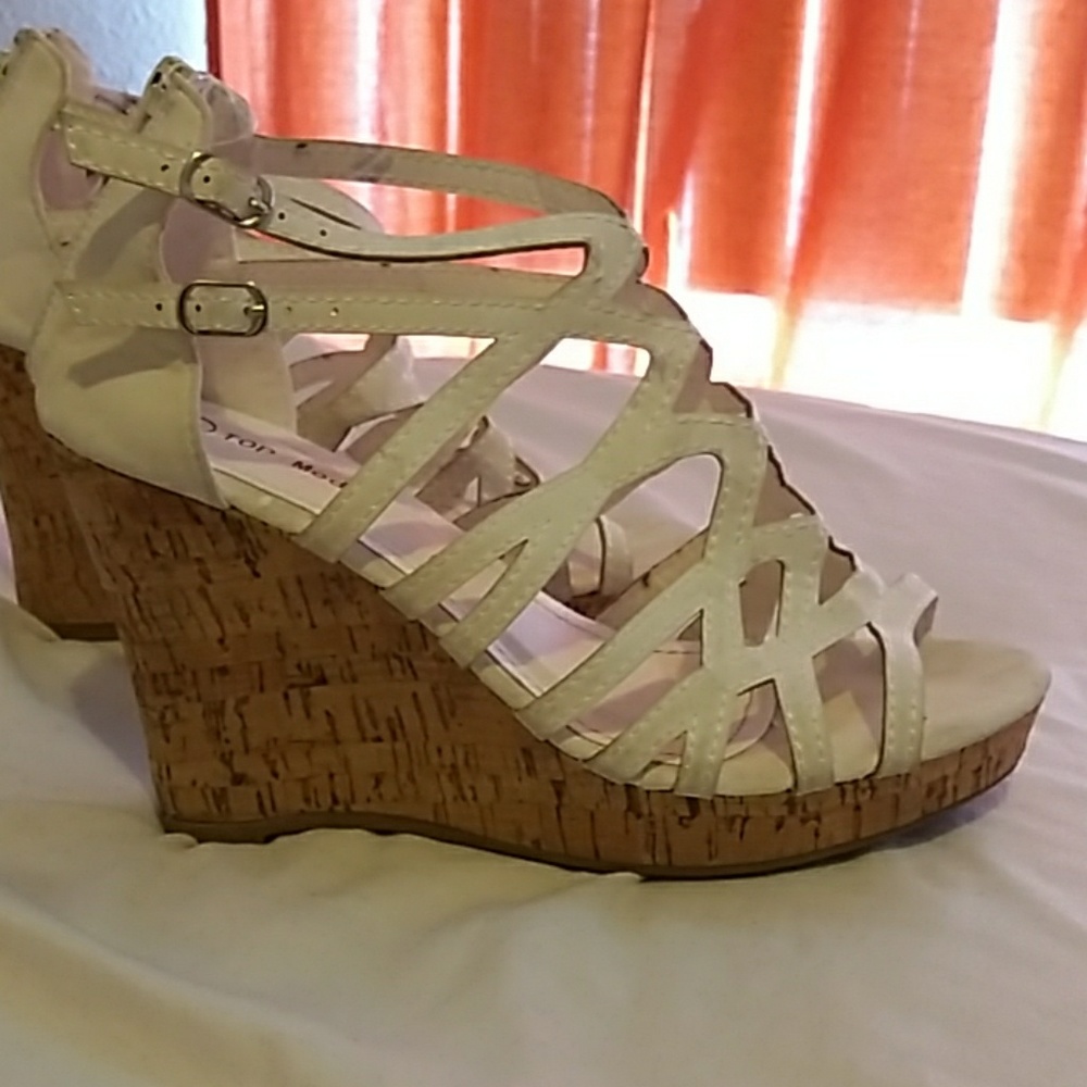 White wedges